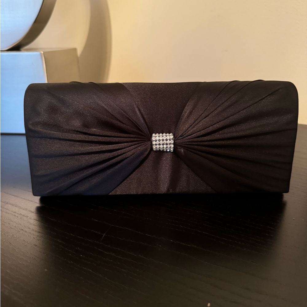 Clutch bag elegant night out black